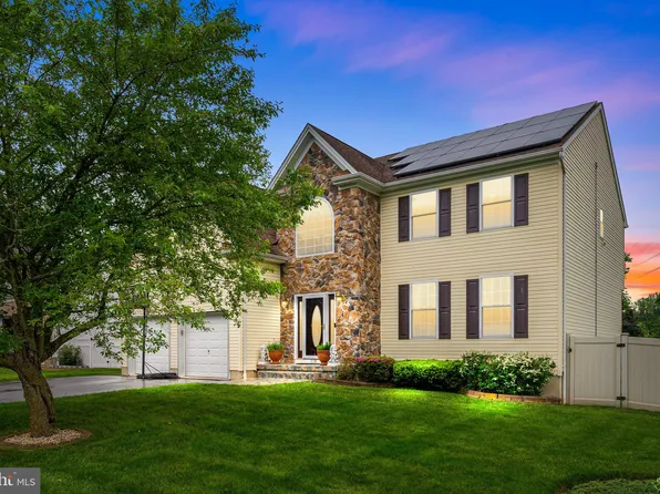 119 Birchwood Knl, Lawrence Township, NJ 08648