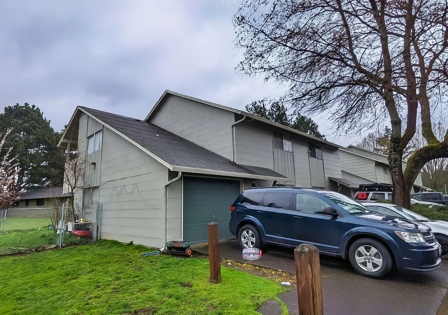 Royal Crest Townhomes — Photo 3