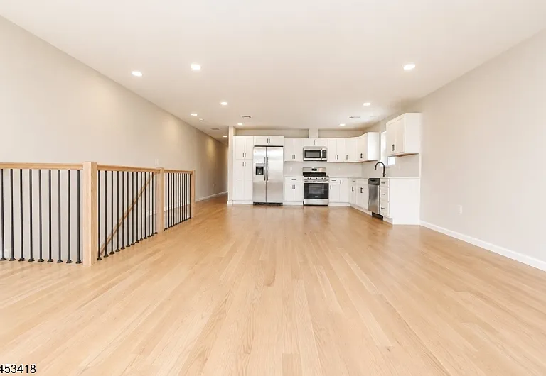 29 Frederick St #2 — Photo 5