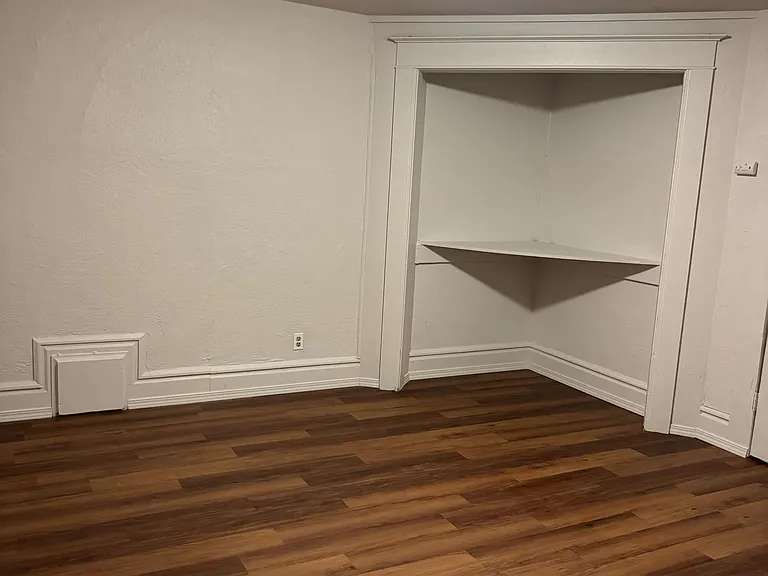 545 N California St #10 — Photo 14