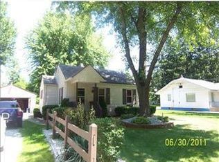 19549 Greenacre St, South Bend, IN 46637