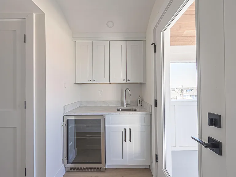 26 S Rosborough Ave — Photo 10