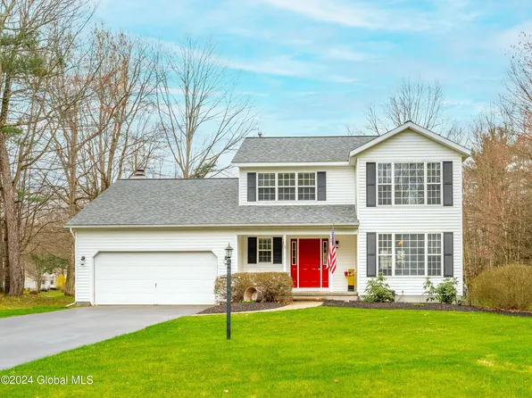 16 Whirlaway Boulevard, Wilton, NY 12831