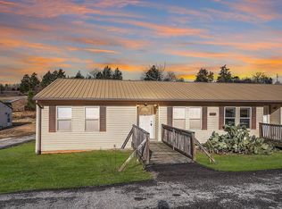 Midway, 1460, A & B, Midway, TN 37809