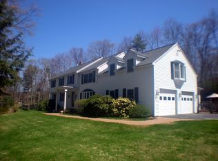 2 Cummings Rd, Merrimack, NH 03054