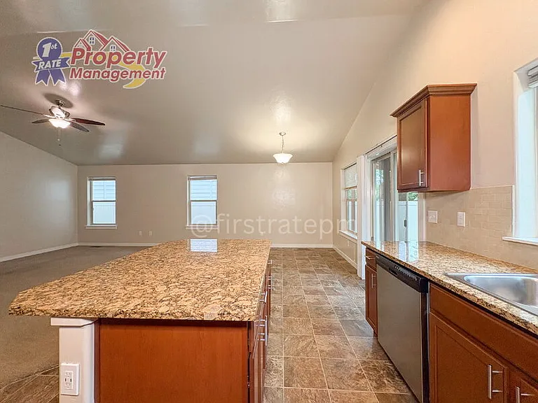 12036 W Ardyce St — Photo 11