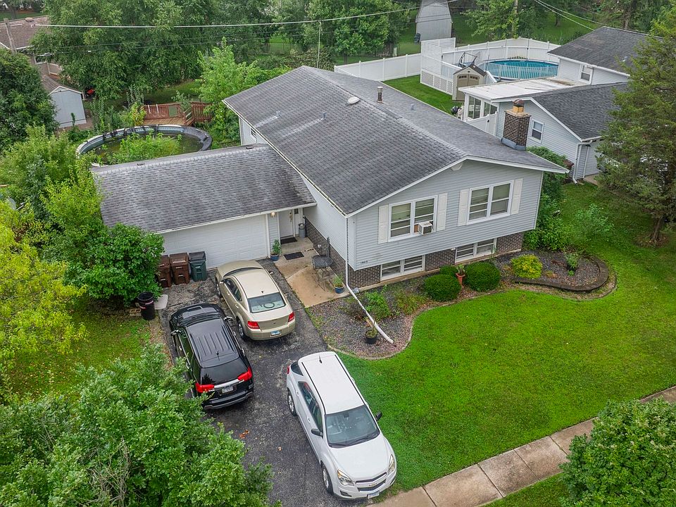 1st image of 15413 Ridgeland Ave
