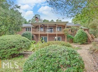 814 Melody Ln, Hartwell, GA 30643