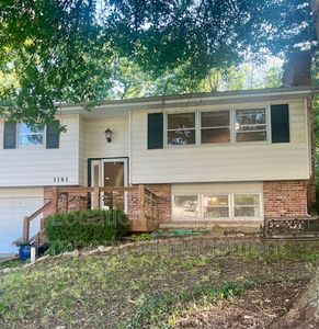 3303 W 9th St, Lawrence, KS, 66049