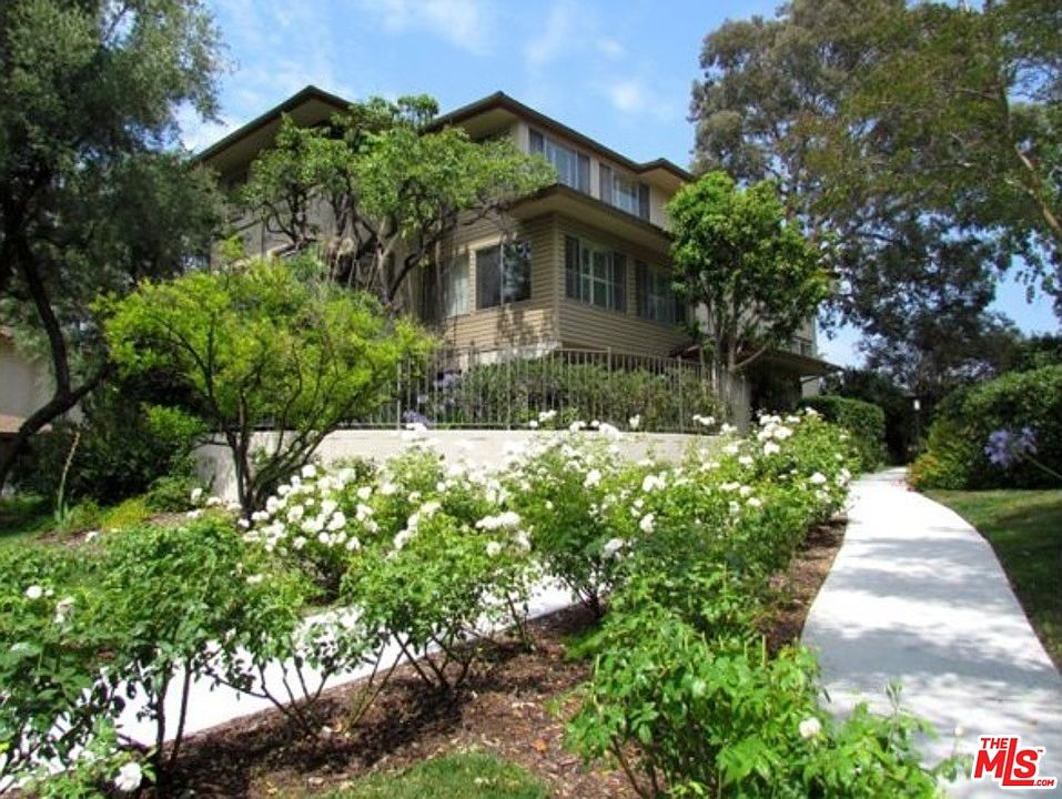 1st image of 520 Orange Grove Cir Unit 331