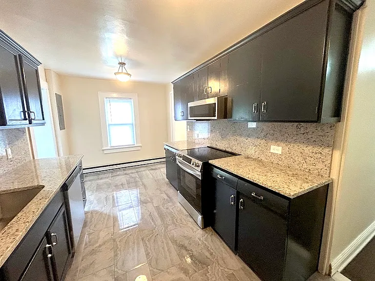 1100 Harrison Ave — Photo 17