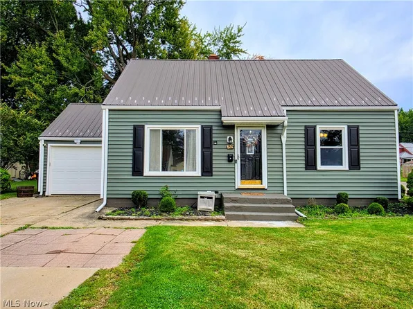 624 Bonnie Brae Ave NE, Warren, OH 44483