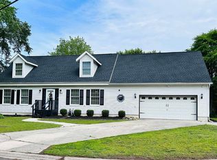 5920 Cedarcroft Dr, Mays Landing, NJ 08330