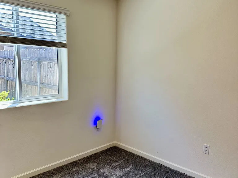 677 Country Pl — Photo 26
