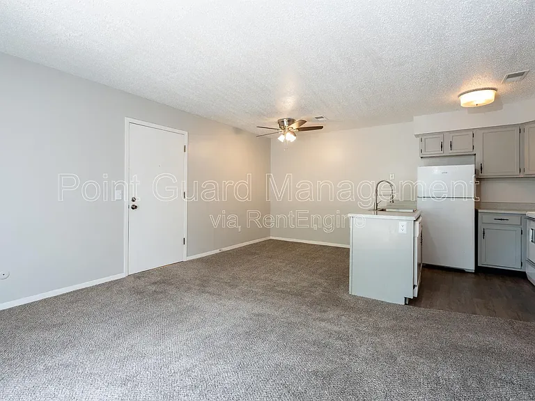 844 N Waco Ave — Photo 7