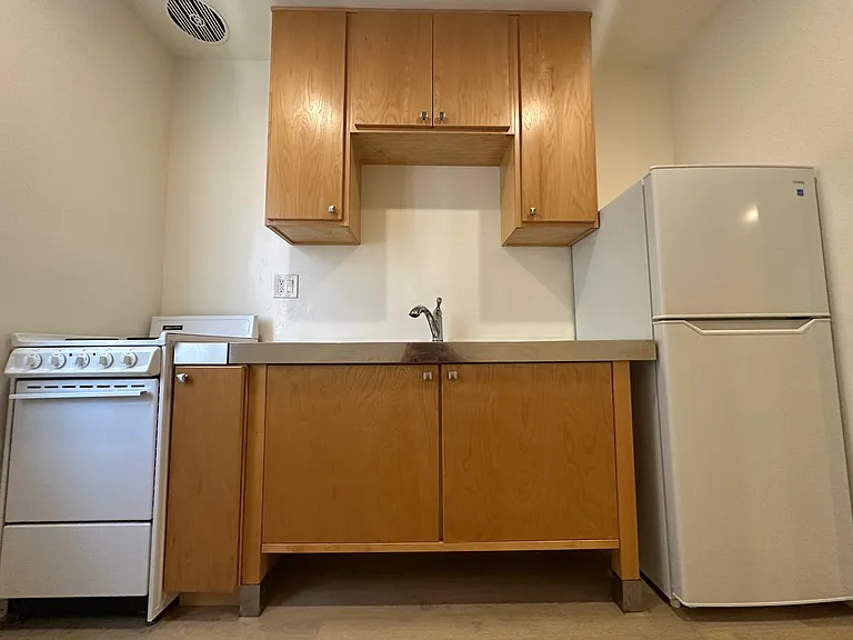 The Reef Apartments — Photo 9