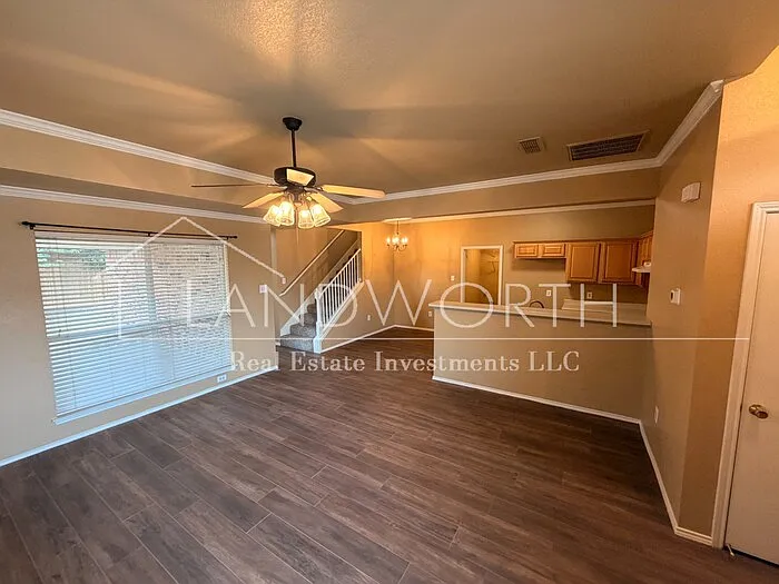 241 Rentz Place Cir — Photo 5