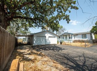 1090 Cougar Rd, Lipan, TX 76462