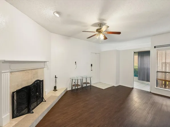 2105 Count Fleet Dr Unit 202, Arlington, TX 76011