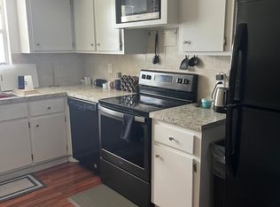 3985 Ravenswood Rd #201, Fort Lauderdale, FL 33312