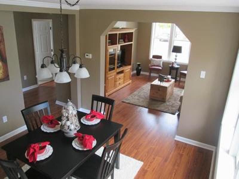 2nd image of 87 Bridgehampton St