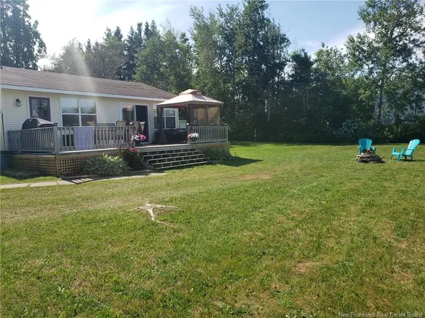 12 Allison Ln, Shediac, NB E4P 3T6