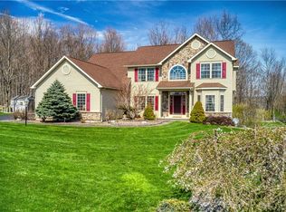 4538 Pauli Dr, Manlius, NY 13104