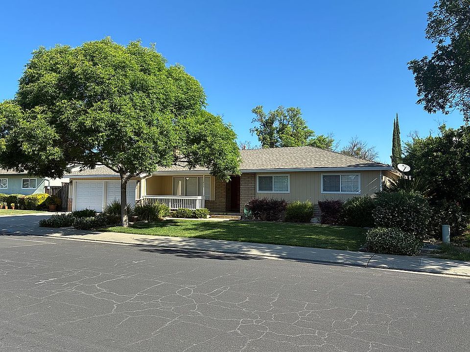 1st image of 1825 Covington Way