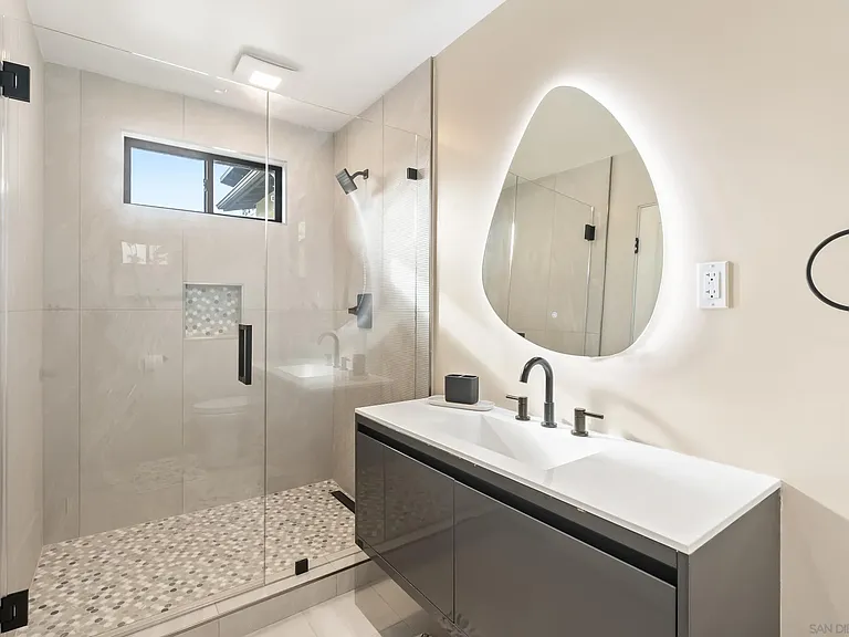 952 Pacific Beach Dr — Photo 29
