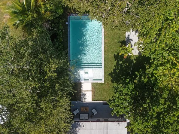 11 NW 45th St, Miami, FL 33127