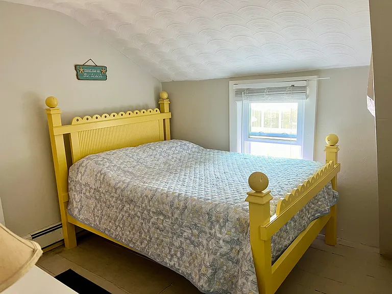 76 Silver Beach Ave — Photo 14