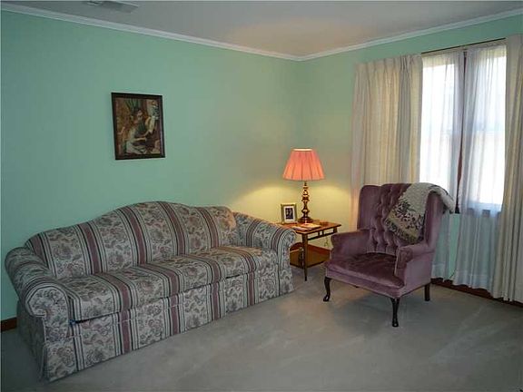 2nd image of 1711 Kabel Dr