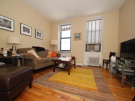 Rented by Buchbinder & Warren | media 8