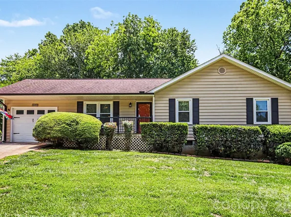 115 Cartway Ln, Statesville, NC 28625