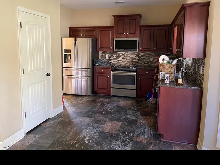 3741 Woodland Dr — Photo 8