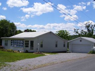 10621 Wentworth Dr, Broadway, VA 22815