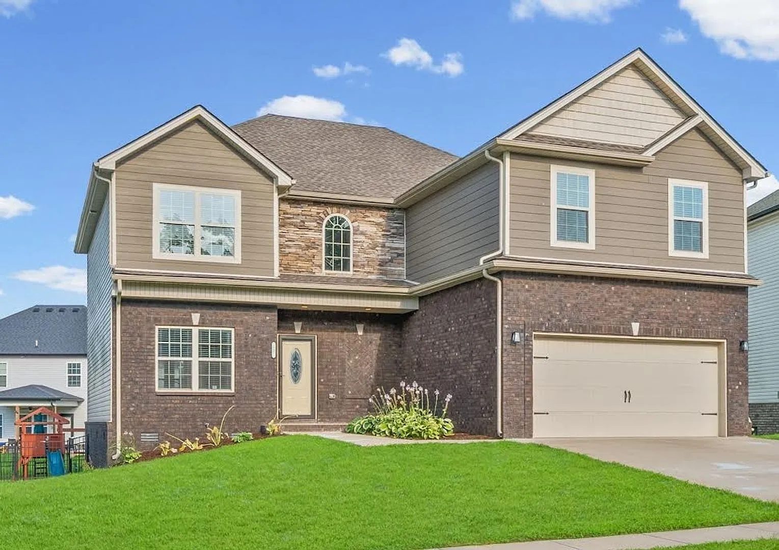 2697 Rafiki Dr — Photo 2
