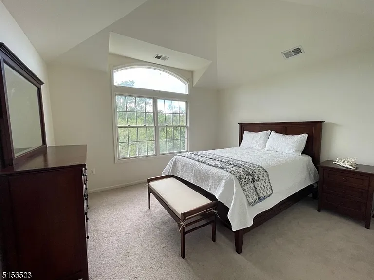 210 Edmonton Ct — Photo 16