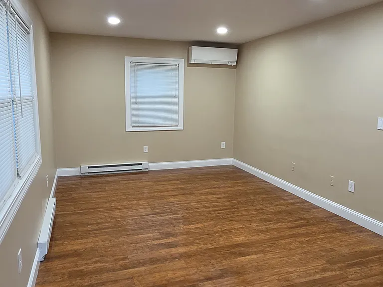 1325 Candia Rd #1 — Photo 4