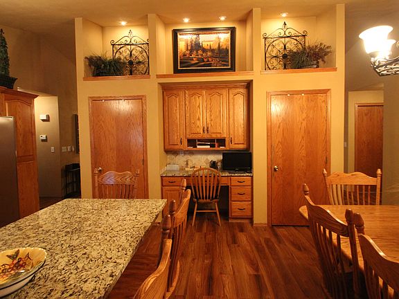 Computer desk & 2 pantries