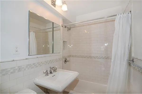 Sold by Argo Residential | media 22