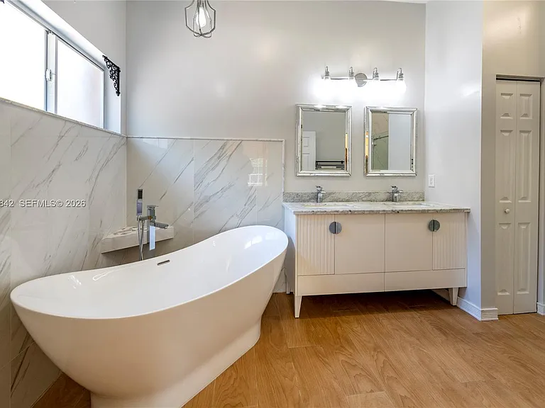 3073 SW 140th Ave — Photo 15