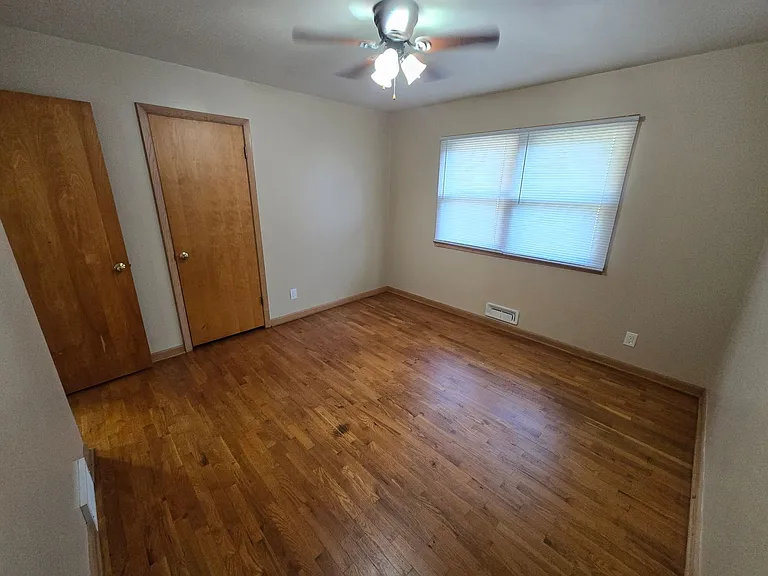 322 Webster St — Photo 32