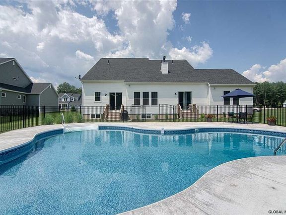 3rd image of 36 Cider Mill Way
