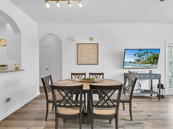 5th image of 2303 Butterfly Palm Way #Id1246719p