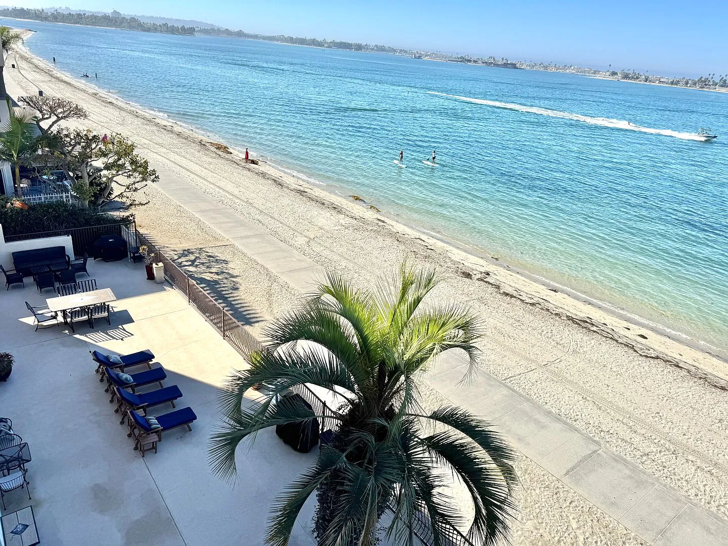 Azure Shore — Photo 2