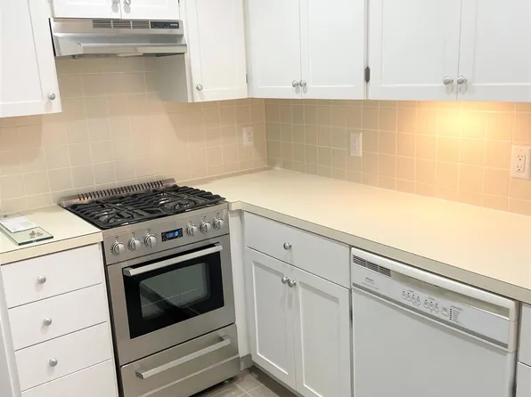 28 Healey St, Cambridge, MA 02138