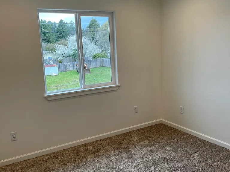 1841 Lime Ave — Photo 15