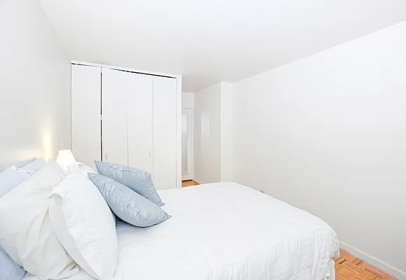 Sold by Bid on the City | media 3