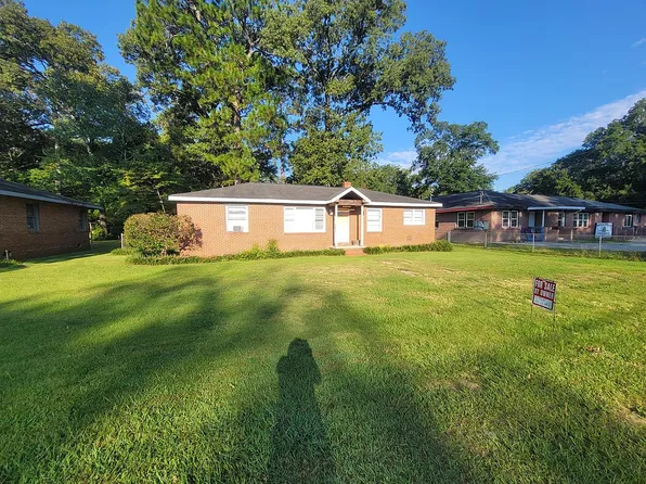 151 Evergreen St, Warner Robins, GA 31093